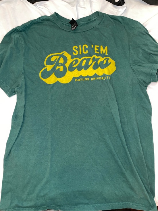 District Other - Baylor University Sic 'Em Bears Green Graphic Tee